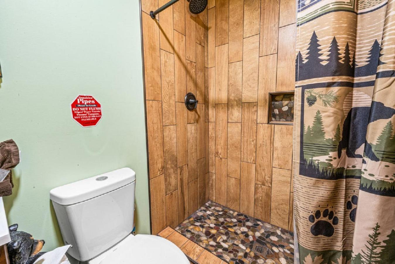 Brand New Tiny Cabin! A Bearly Adventure Sevierville Kültér fotó