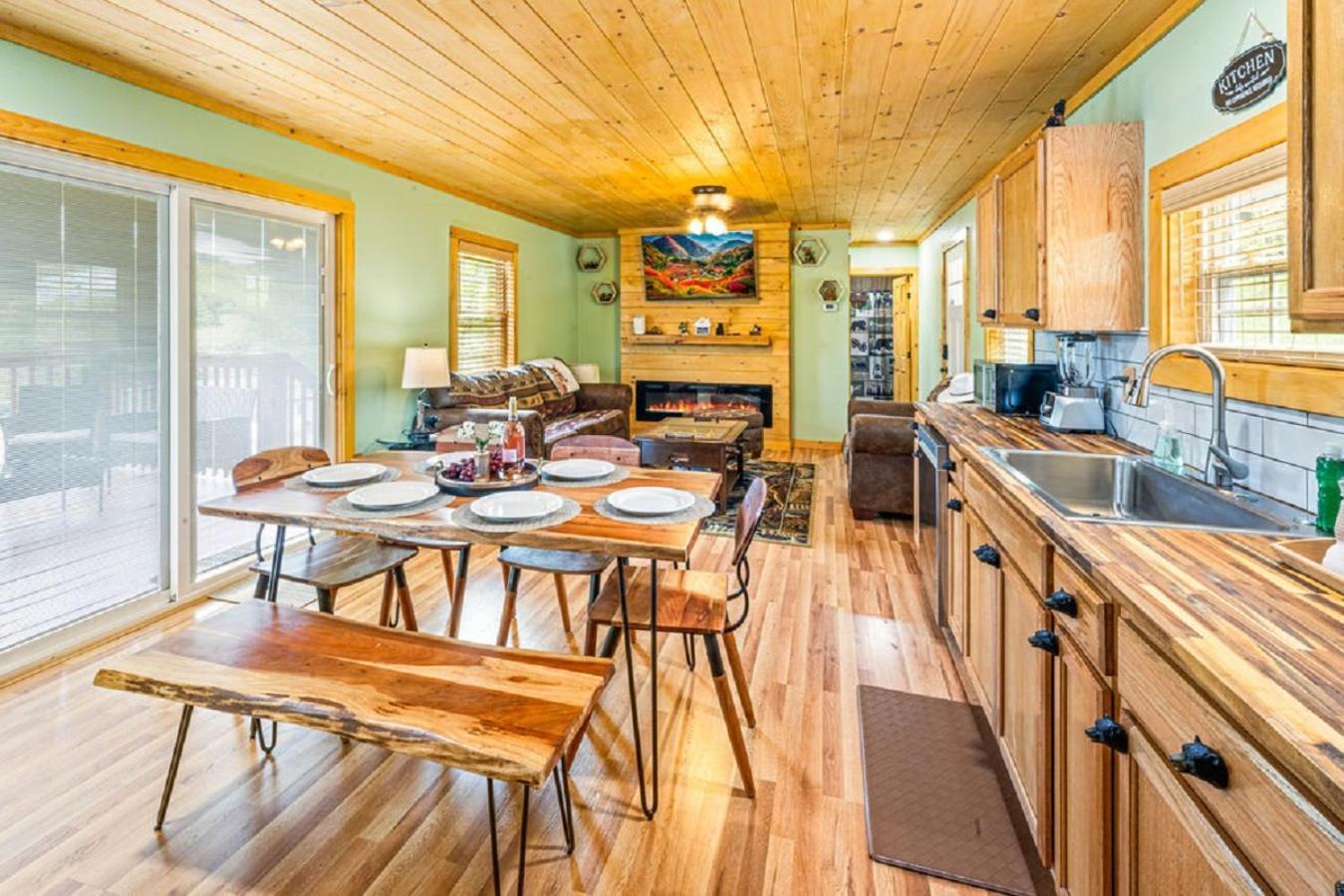 Brand New Tiny Cabin! A Bearly Adventure Sevierville Kültér fotó