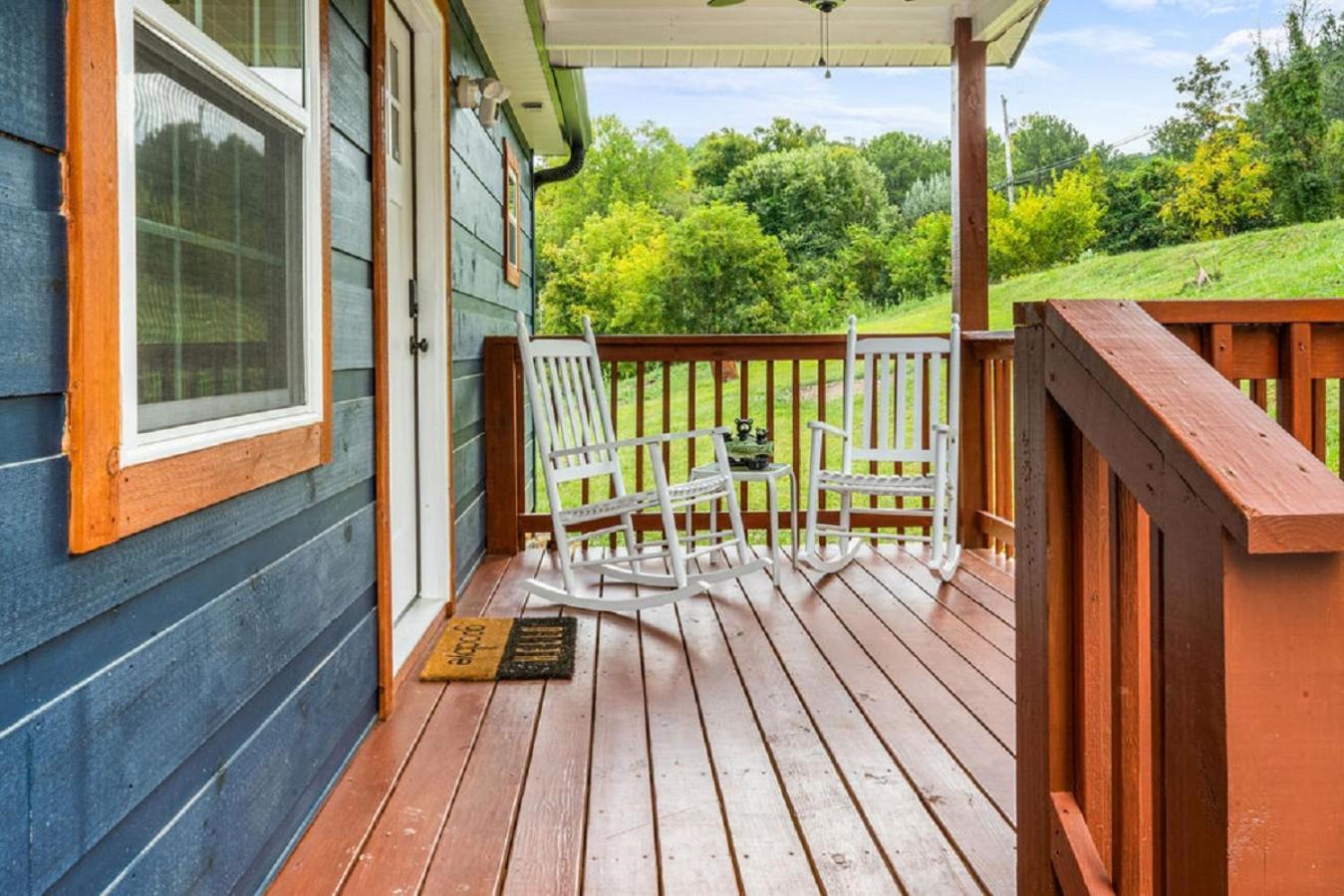 Brand New Tiny Cabin! A Bearly Adventure Sevierville Kültér fotó
